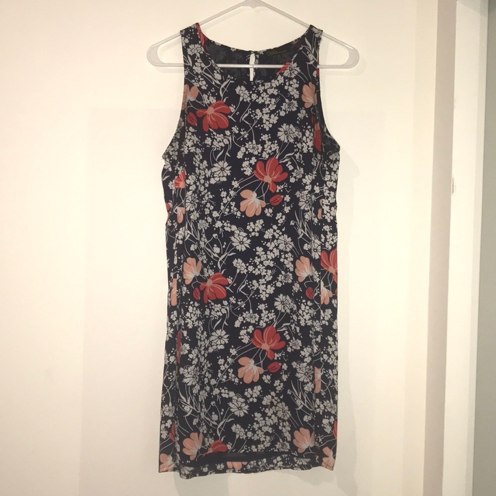 Dalia spring shift, size 6, great condition